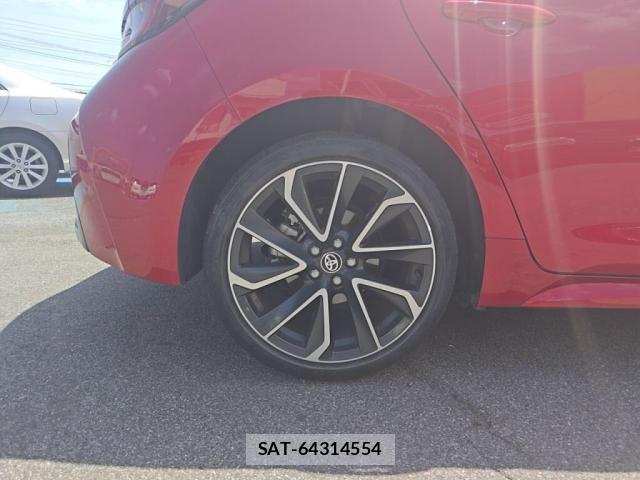 Toyota COROLLA SPORT 2023-09 6496159-8
