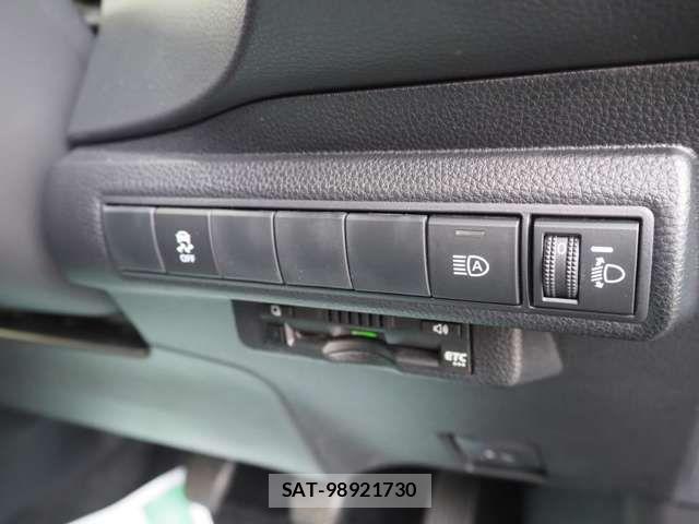 Toyota COROLLA SPORT 2021-10 6496160-12