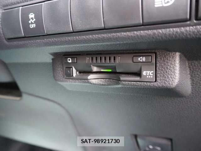 Toyota COROLLA SPORT 2021-10 6496160-14