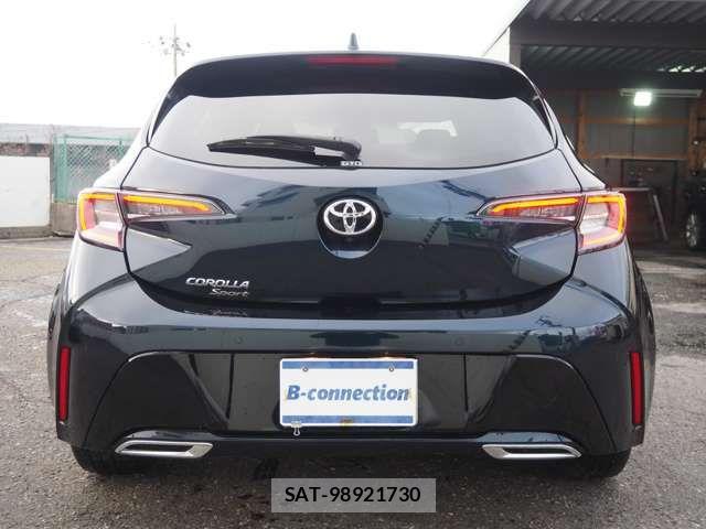 Toyota COROLLA SPORT 2021-10 6496160-4