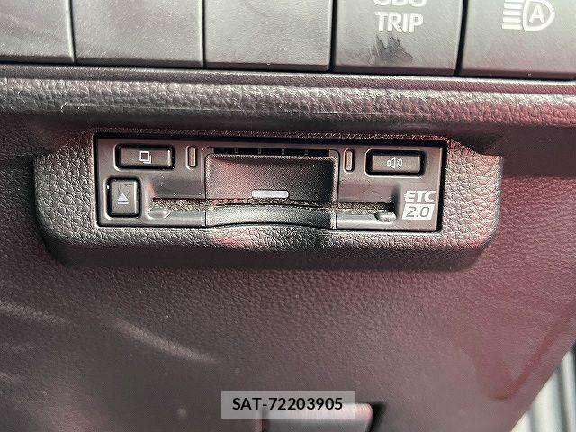 Toyota COROLLA SPORT 2022-12 6675438-15