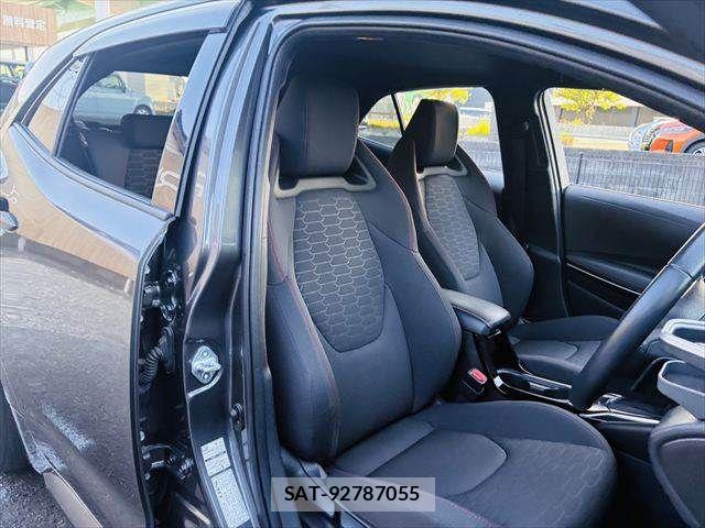 Toyota COROLLA SPORT 2020-11 6690956-7