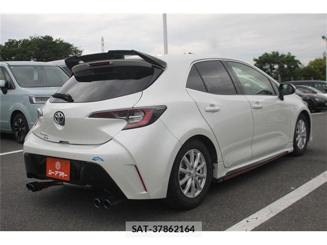 Toyota COROLLA SPORT 2019-01 6751093-18