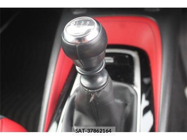 Toyota COROLLA SPORT 2019-01 6751093-5