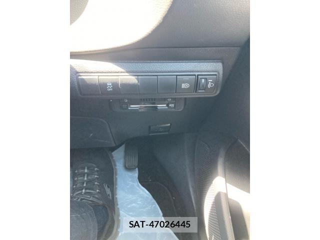 Toyota COROLLA SPORT 2021-09 6903519-10