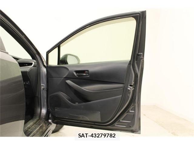 Toyota COROLLA SPORT 2021-01 7020229-28