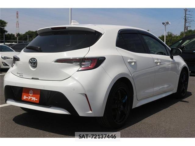 Toyota COROLLA SPORT 2018-11 7615686-16