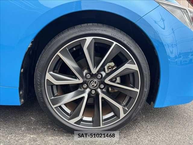 Toyota COROLLA SPORT 2018-09 7722085-12