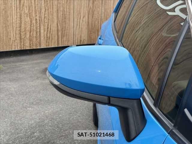Toyota COROLLA SPORT 2018-09 7722085-26