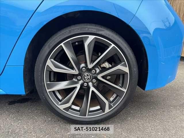 Toyota COROLLA SPORT 2018-09 7722085-29