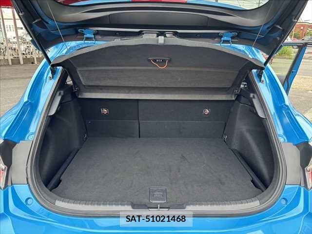 Toyota COROLLA SPORT 2018-09 7722085-8