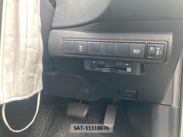 Toyota COROLLA SPORT 2018-10 7722084-11