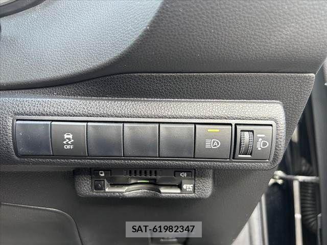 Toyota COROLLA SPORT 2018-06 7875853-25