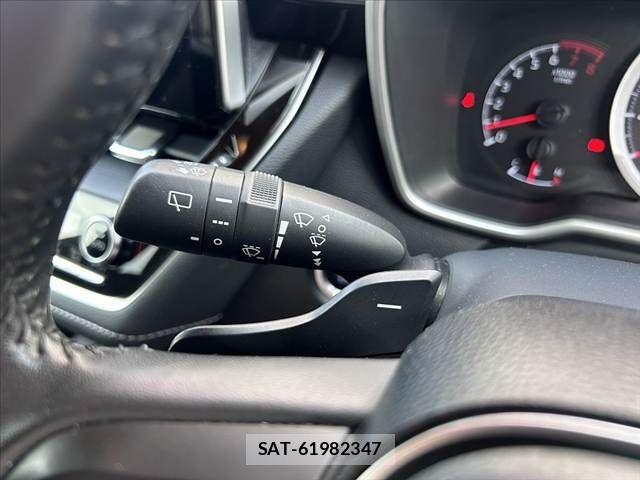 Toyota COROLLA SPORT 2018-06 7875853-29