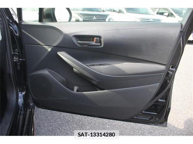Toyota COROLLA SPORT 2020-06 7961010-28