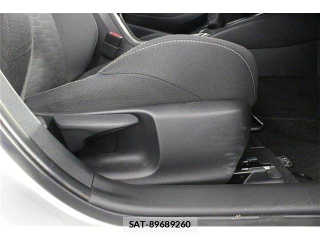 Toyota COROLLA SPORT 2019-07 8098586-25