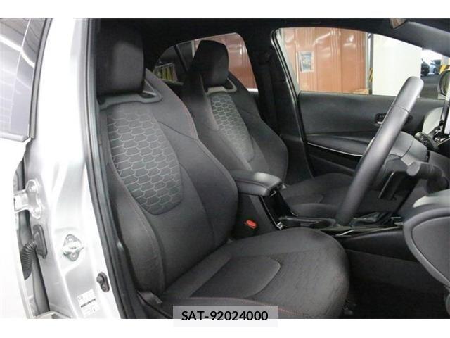 Toyota COROLLA SPORT 2023-06 8098585-26