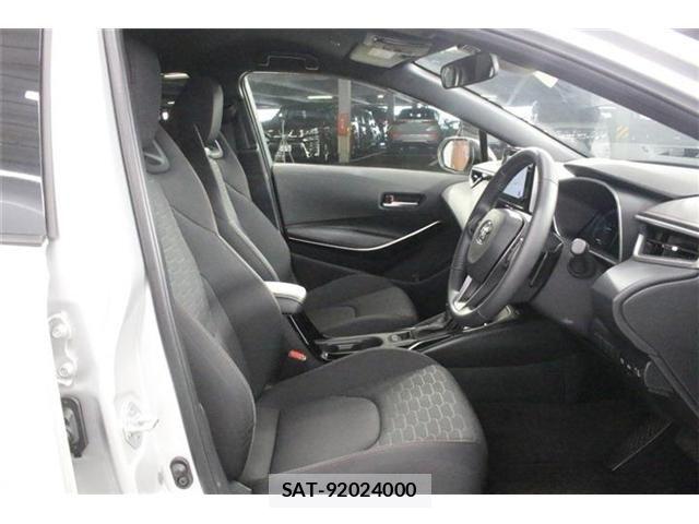 Toyota COROLLA SPORT 2023-06 8098585-28