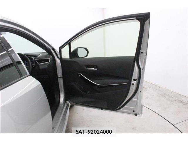 Toyota COROLLA SPORT 2023-06 8098585-29