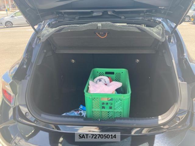 Toyota COROLLA SPORT 2019-06 8158195-15