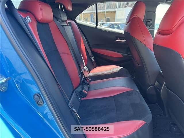 Toyota COROLLA SPORT 2019-09 8206958-9