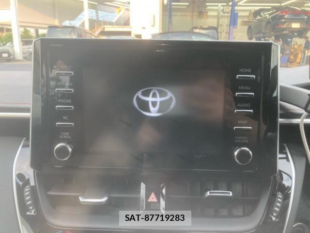 Toyota COROLLA SPORT 2021-04 8335290-23