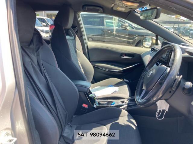 Toyota COROLLA SPORT 2018-12 8354185-14