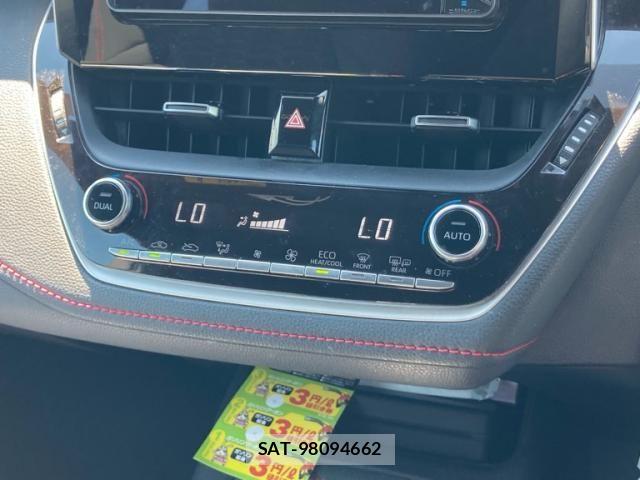 Toyota COROLLA SPORT 2018-12 8354185-23