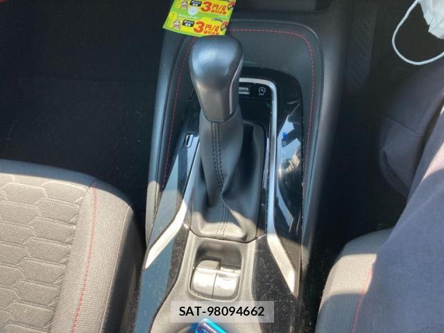 Toyota COROLLA SPORT 2018-12 8354185-24