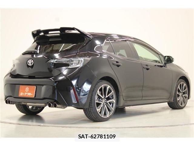 Toyota COROLLA SPORT 2018-12 8365231-12