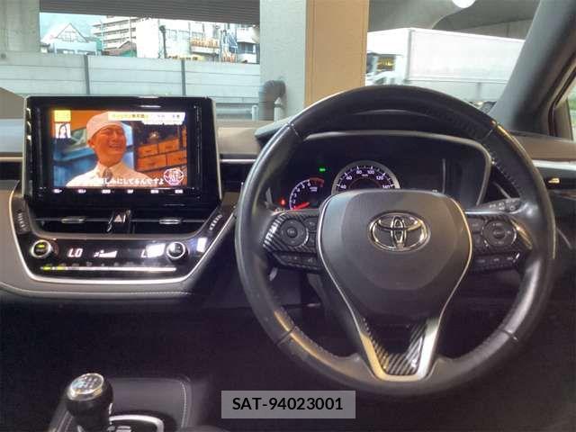 Toyota COROLLA SPORT 2018-09 8371535-1