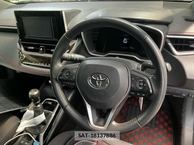 Toyota COROLLA SPORT 2018-09 8779816-14