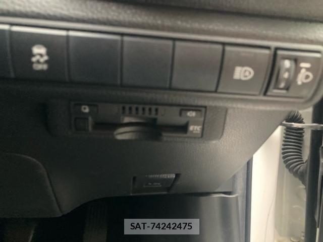 Toyota COROLLA SPORT 2020-03 8883442-18