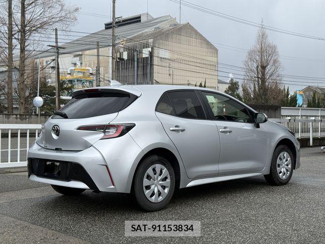 Toyota COROLLA SPORT 2022-06 6303383-4