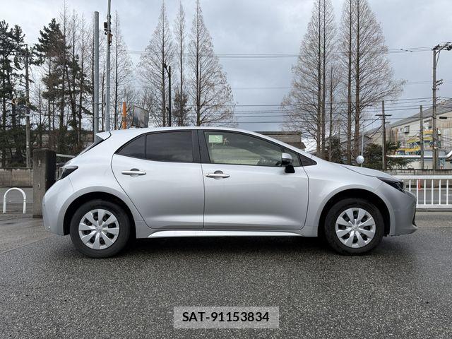 Toyota COROLLA SPORT 2022-06 6303383-5