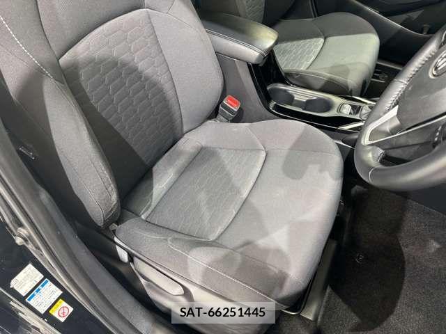 Toyota COROLLA SPORT 2018-07 6670915-11