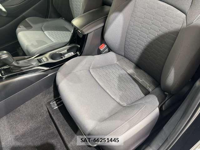 Toyota COROLLA SPORT 2018-07 6670915-13