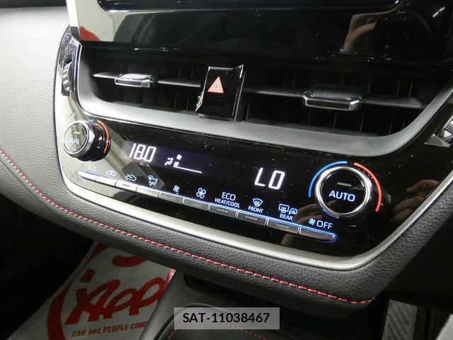 Toyota COROLLA SPORT 2018-06 8313817-18