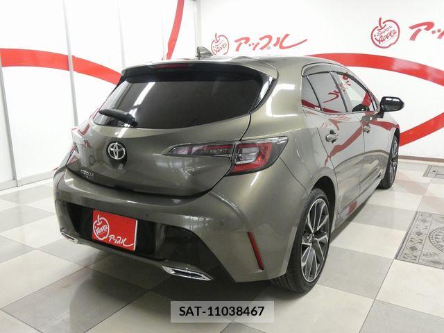 Toyota COROLLA SPORT 2018-06 8313817-23