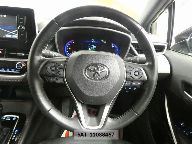 Toyota COROLLA SPORT 2018-06 8313817-6