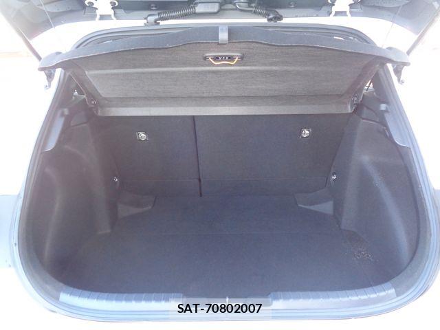 Toyota COROLLA SPORT 2019-03 8879182-11