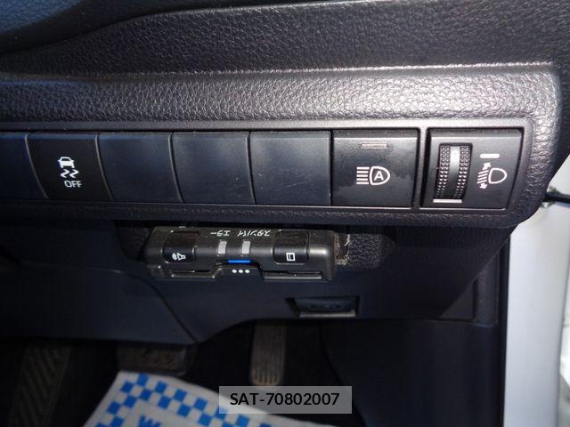 Toyota COROLLA SPORT 2019-03 8879182-21