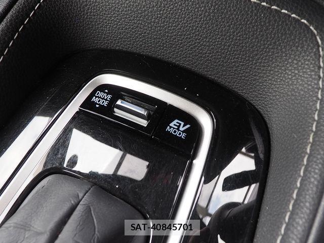 Toyota COROLLA SPORT 2018-09 1308949-10