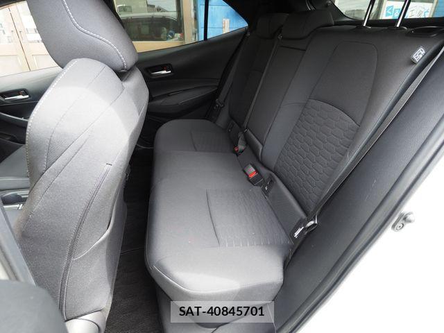 Toyota COROLLA SPORT 2018-09 1308949-15