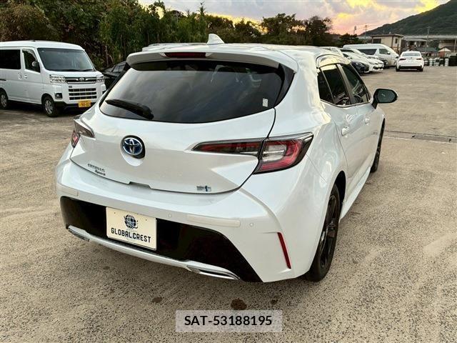 Toyota COROLLA SPORT 2021-04 1471574-11
