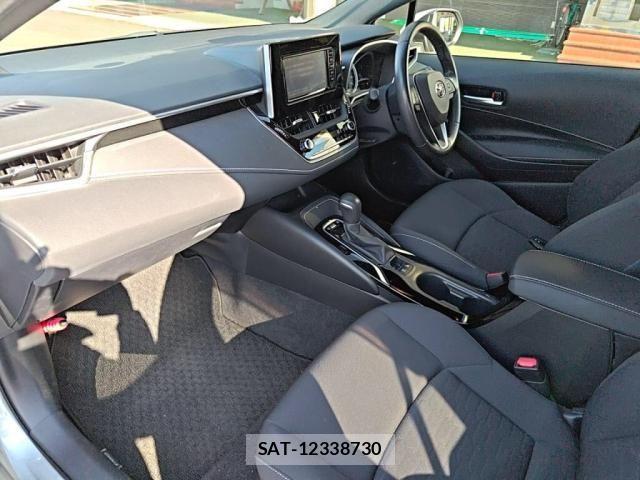 Toyota COROLLA SPORT 2018-08 4420155-12