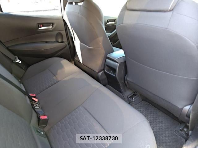 Toyota COROLLA SPORT 2018-08 4420155-21