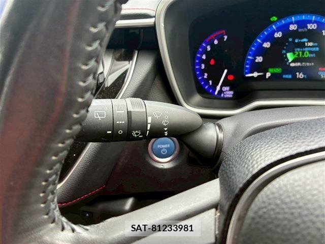 Toyota COROLLA SPORT 2020-09 4935388-24