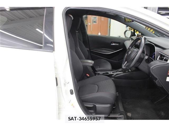 Toyota COROLLA SPORT 2018-11 6212794-28