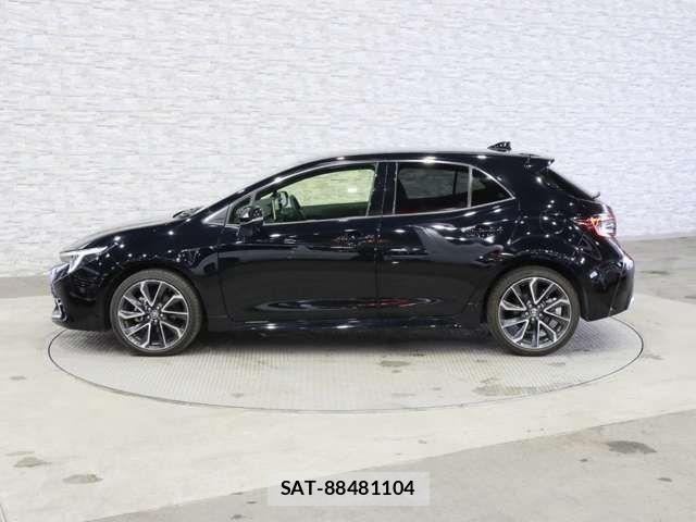 Toyota COROLLA SPORT 2023-06 6212778-12